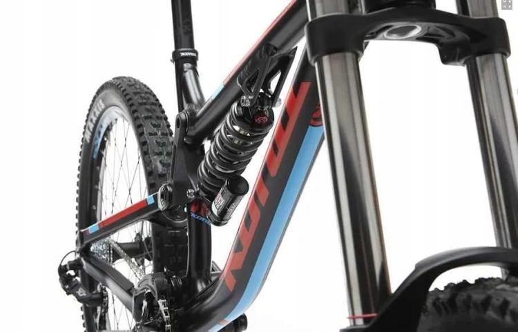 1764fec947c18e2d8e889a4933ec